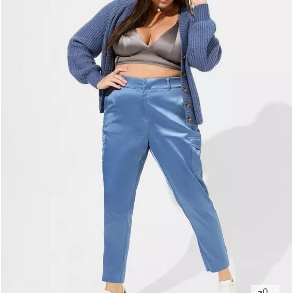NWT Torrid Women's blue Satin Pants